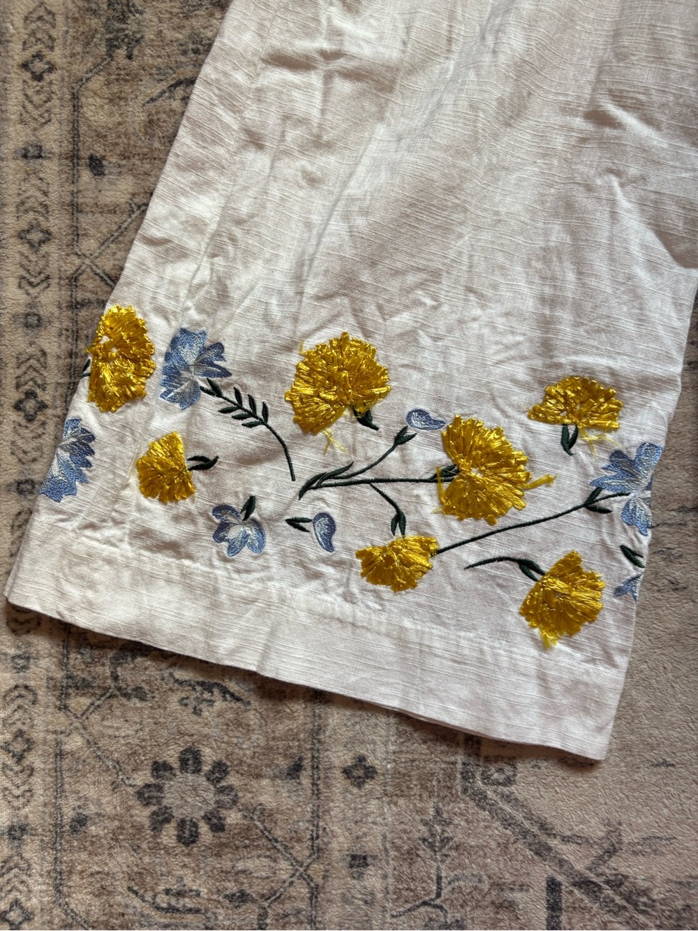 Club Monaco floral white jumpsuit size 2 cotton embroidered resortwear - Picture 4 of 11